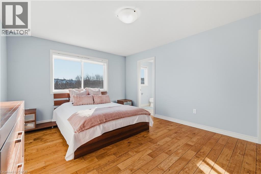 23 DOON CREEK Street - 12