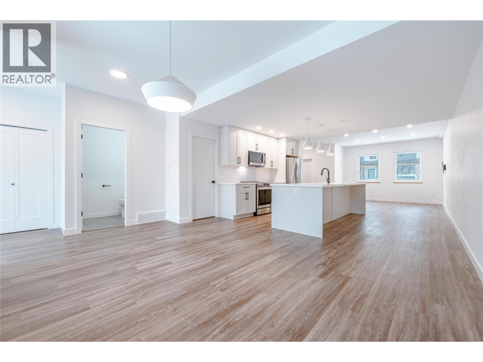 1039 Keystone Crescent, Revelstoke