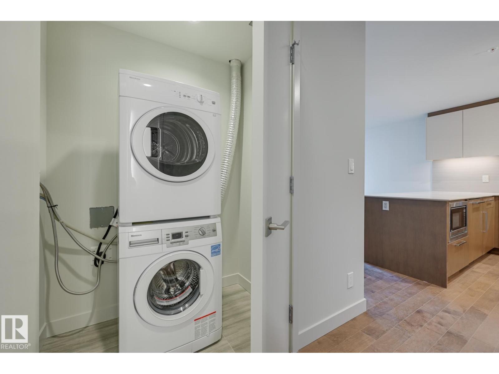 #3306 10360 102 ST NW - 26