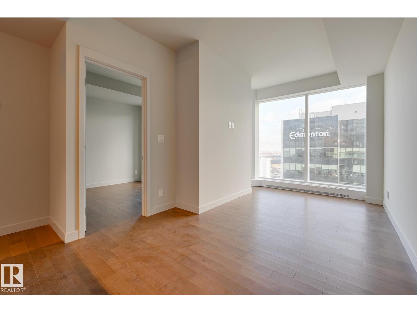 #3306 10360 102 ST NW - 19