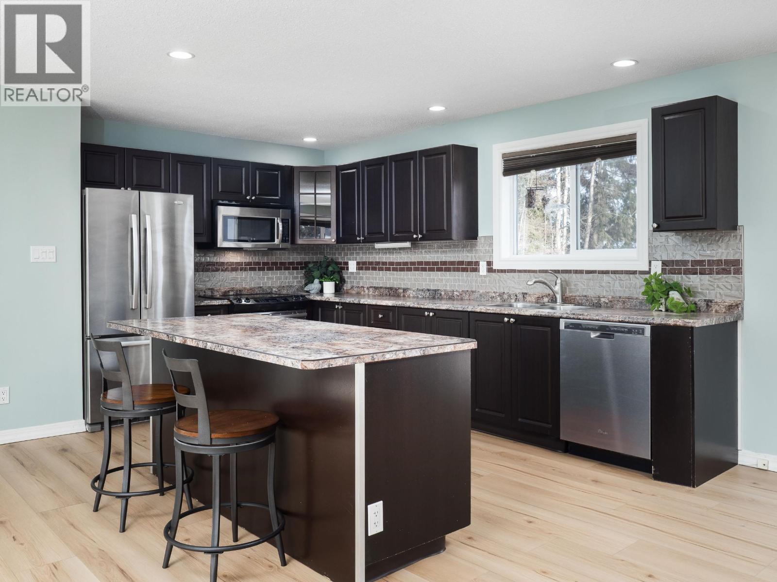 3054 POYNER CRESCENT - 6