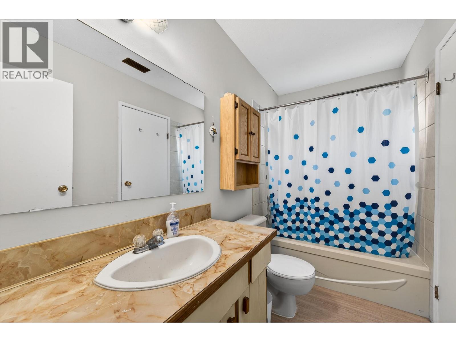 2070/2072 WESTSYDE Road, Kamloops