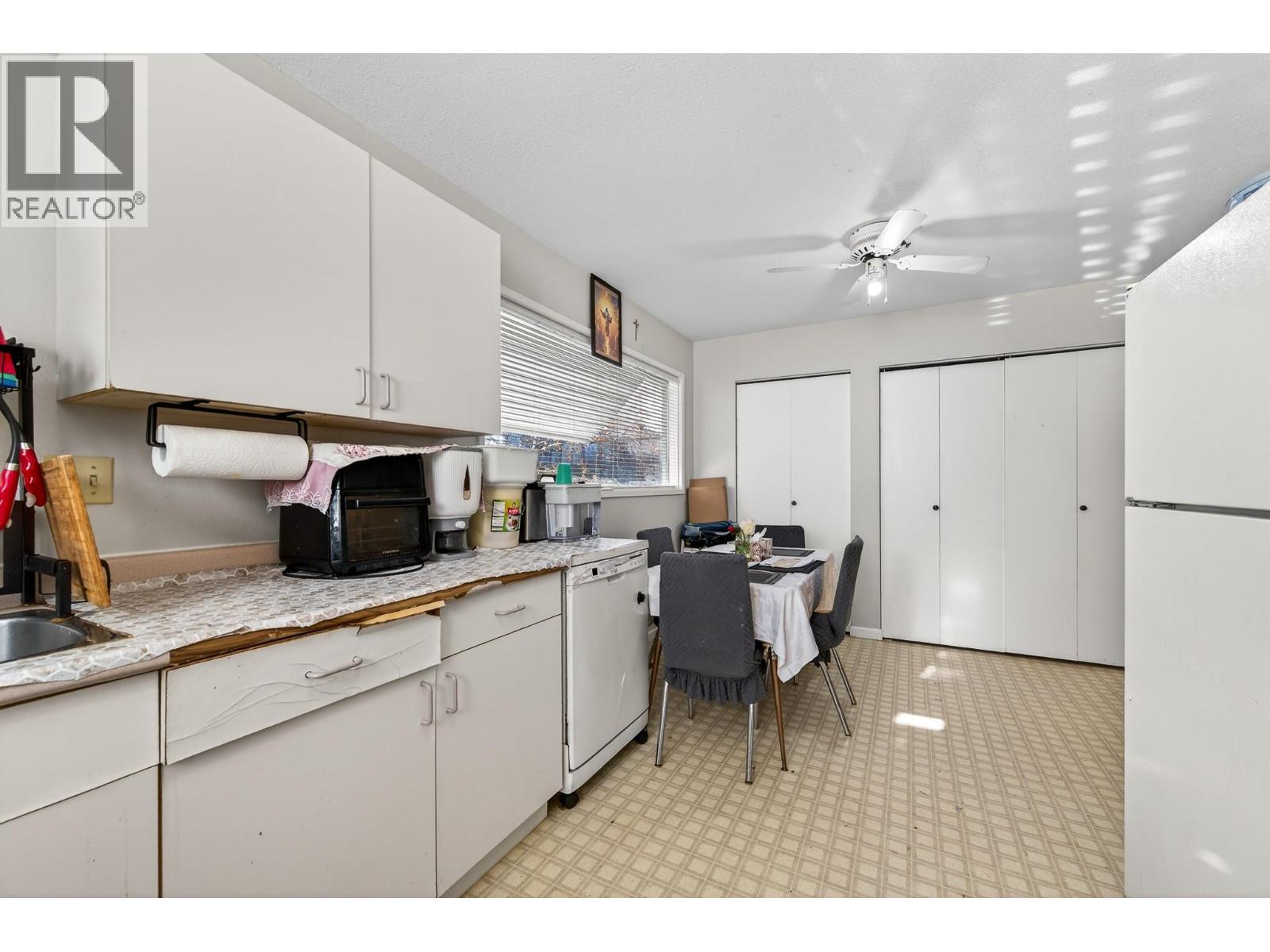 2070/2072 WESTSYDE Road, Kamloops