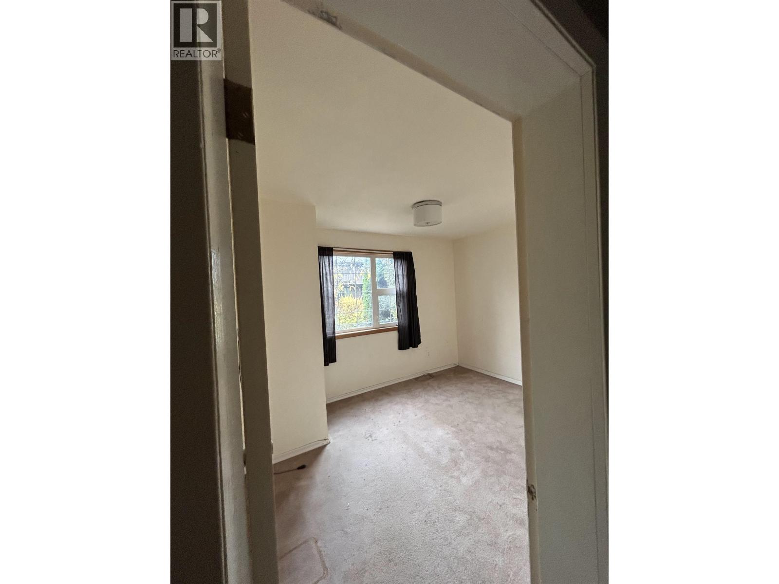 4805 TUCK Avenue, Terrace