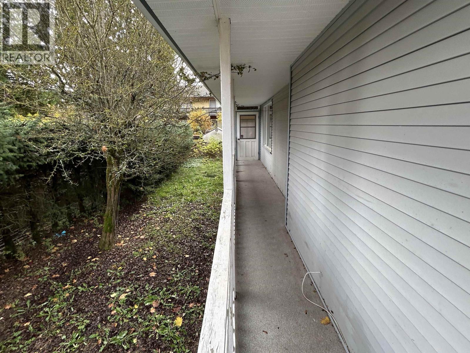 4805 TUCK Avenue, Terrace