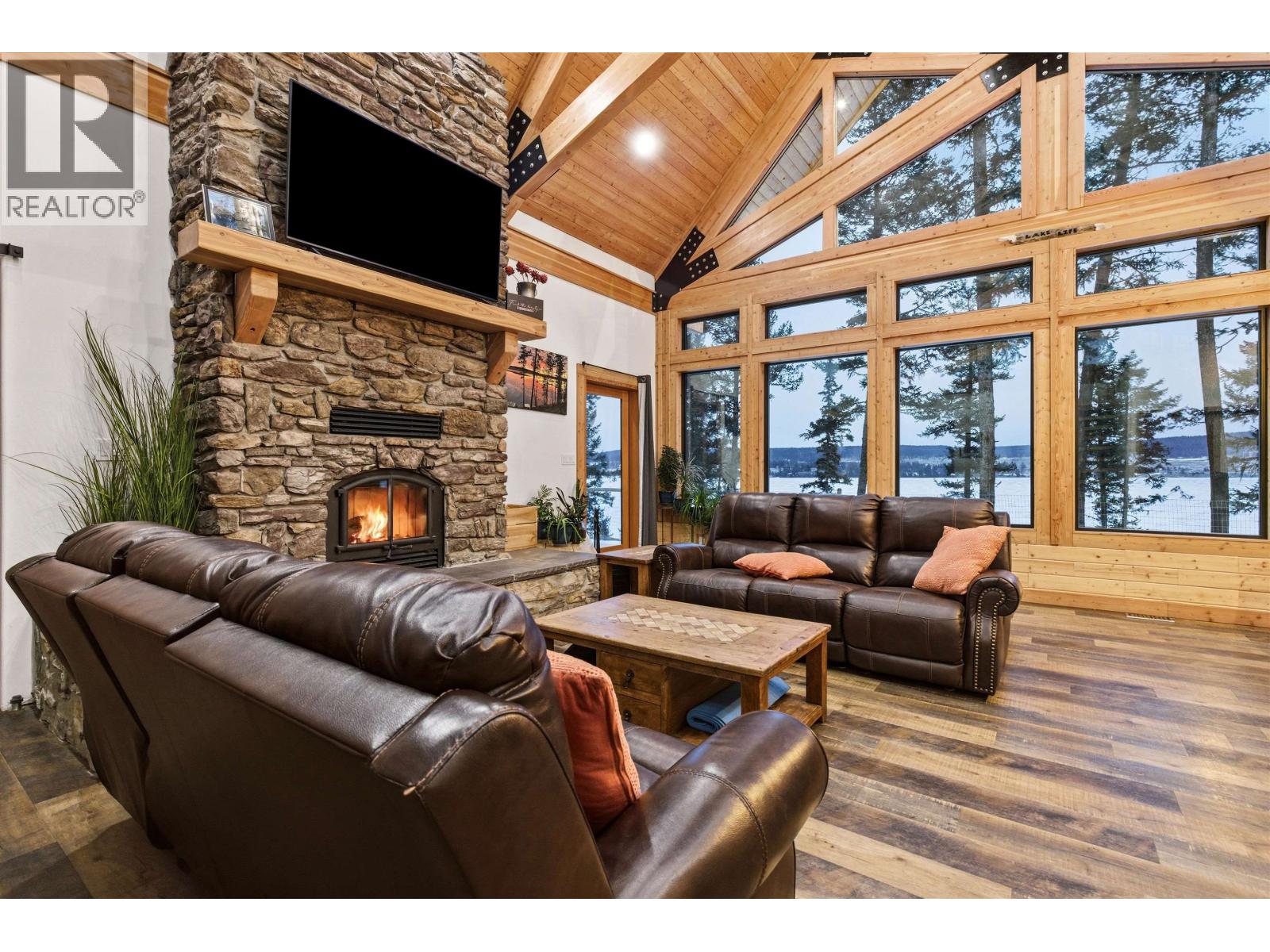 4164 MOSER ROAD, Lac La Hache