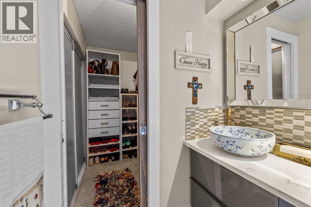 Single Family House for Sale in    Avenue SW Mission Calgary 