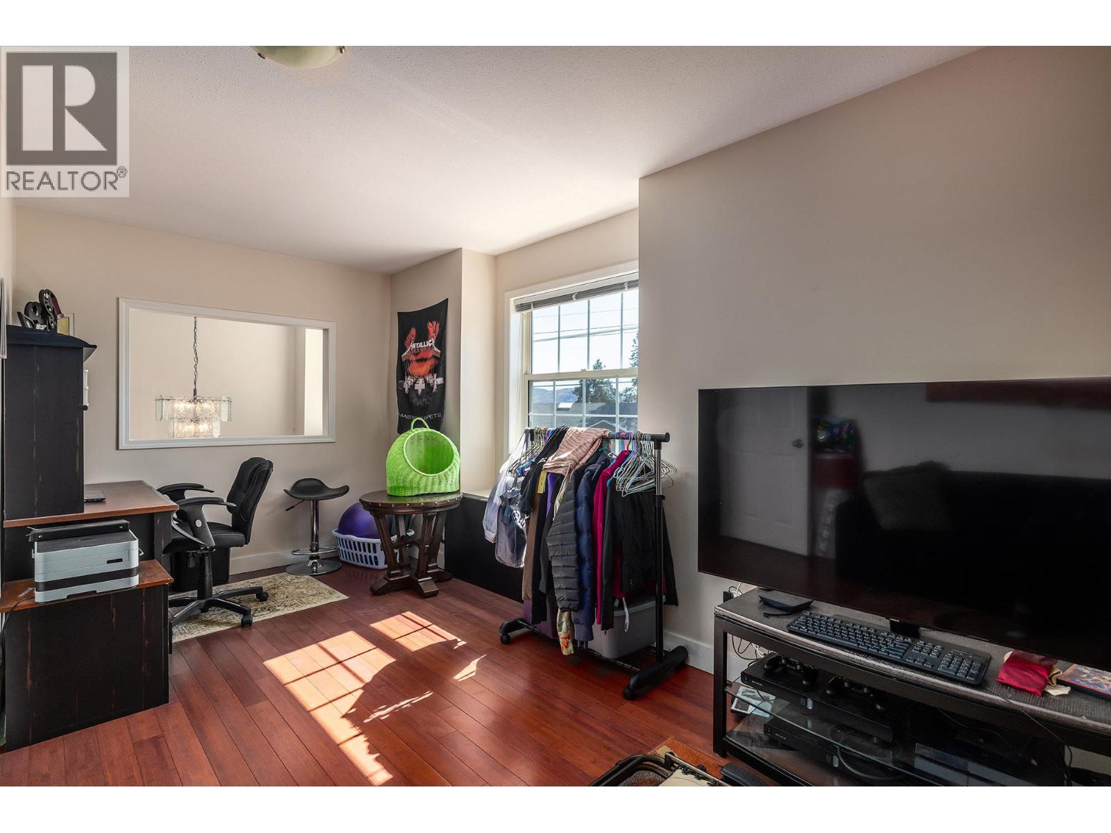 4210 6th Avenue, Peachland