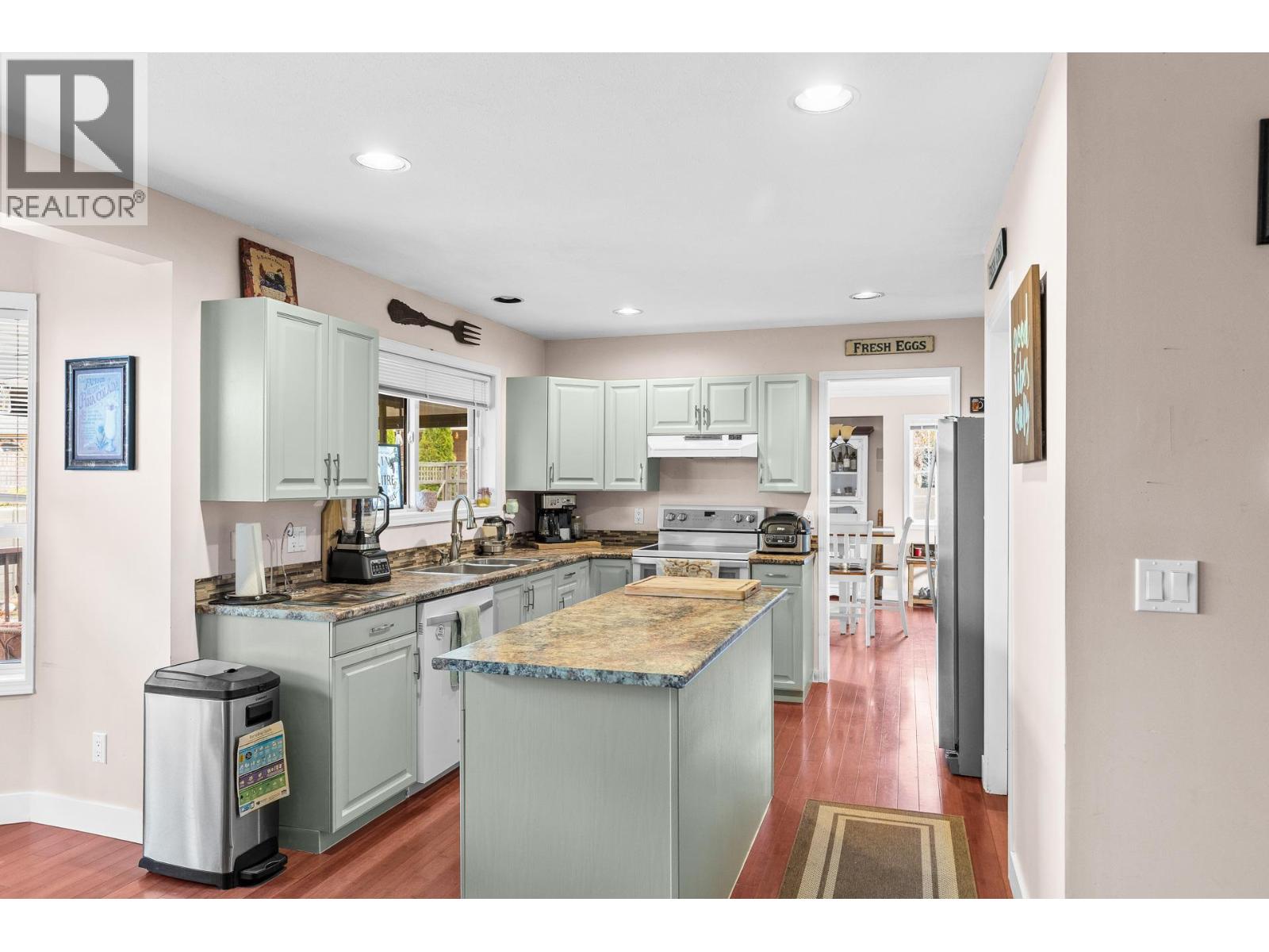 4210 6th Avenue, Peachland