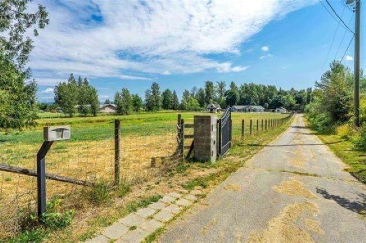 4102 LEFEUVRE ROAD, Abbotsford