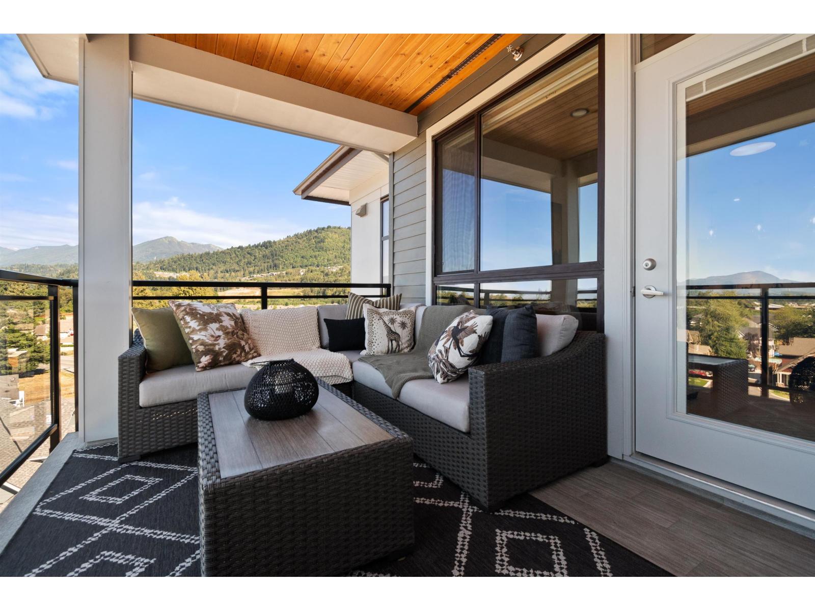 610 6045 CHILLIWACK RIVER ROAD, Sardis South, Chilliwack