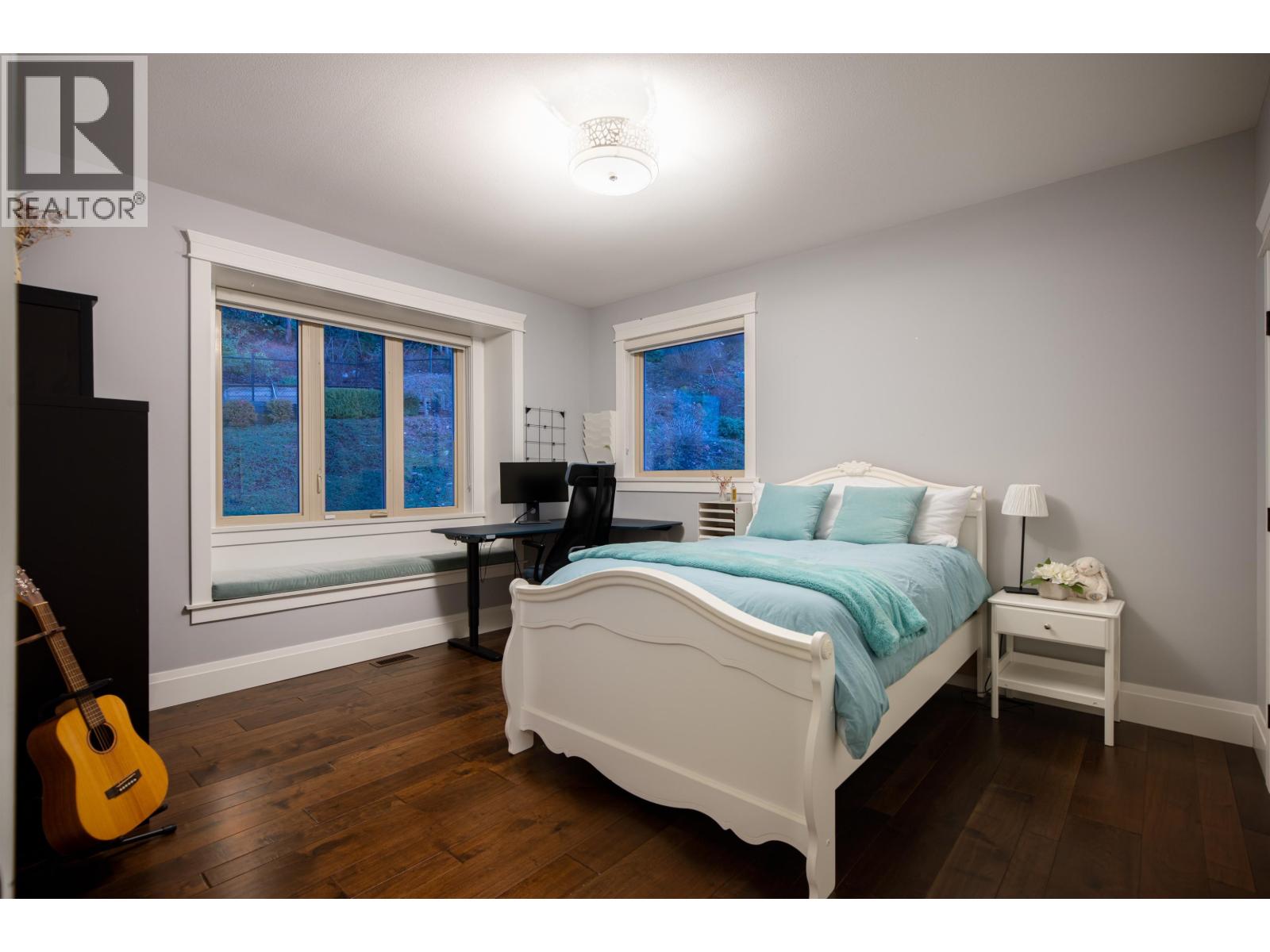 10850 CARMICHAEL STREET, Maple Ridge