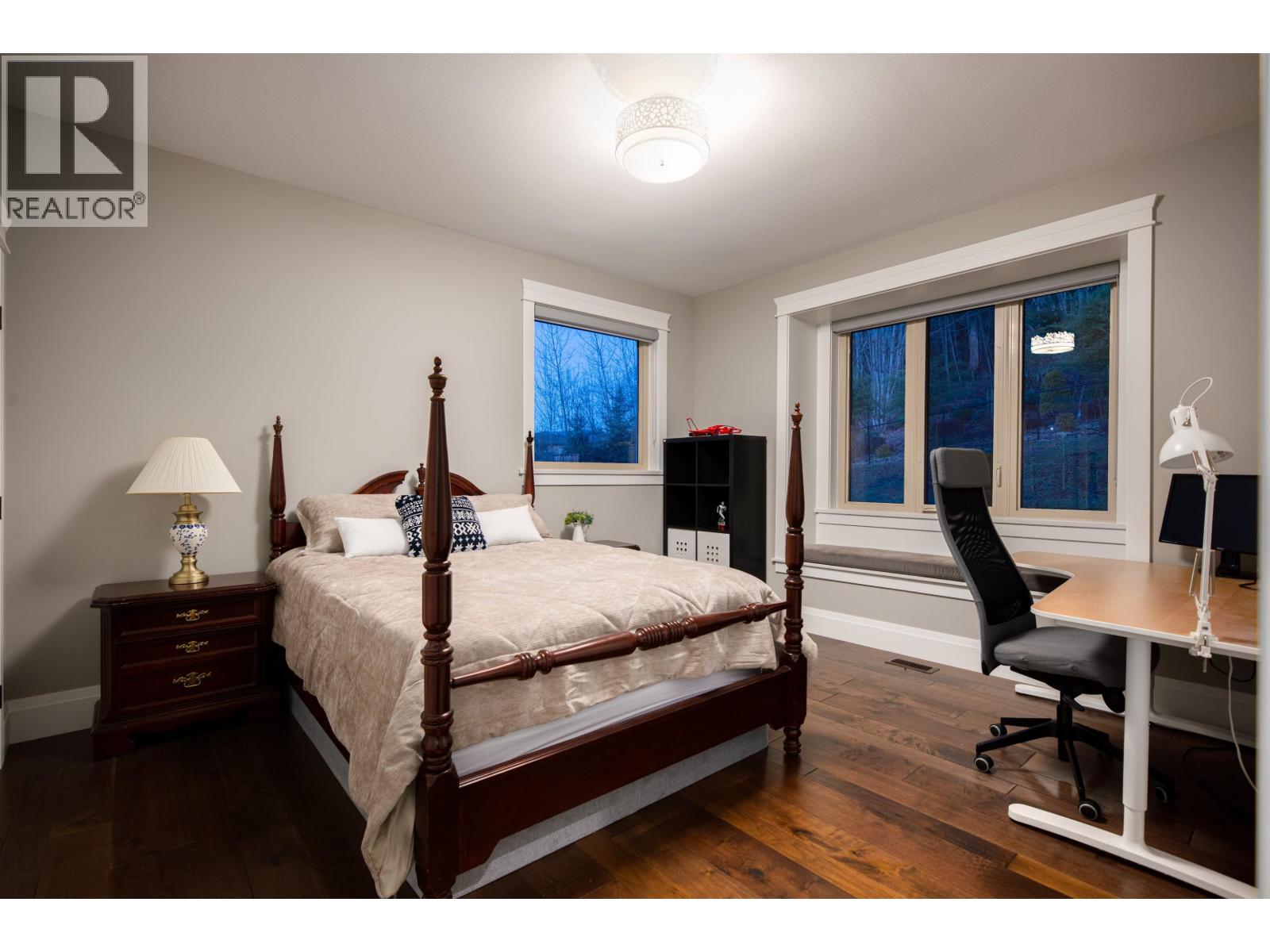 10850 CARMICHAEL STREET, Maple Ridge