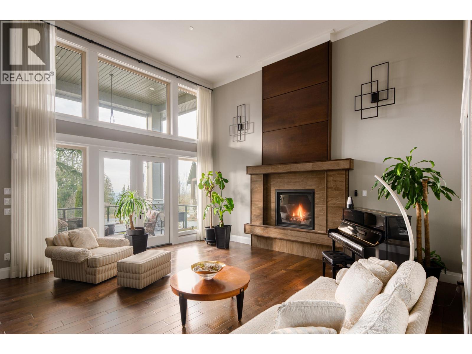 10850 CARMICHAEL STREET, Maple Ridge