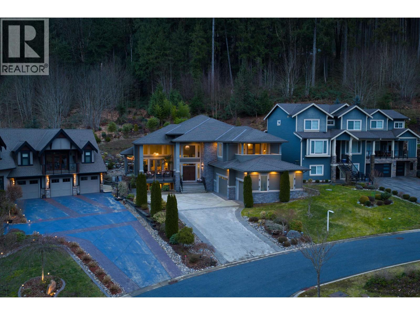 10850 CARMICHAEL STREET, Maple Ridge