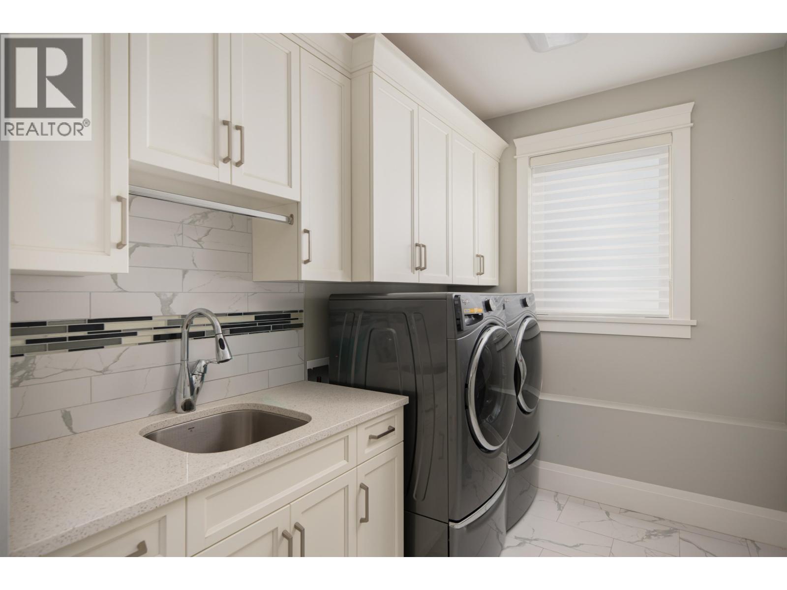 10850 CARMICHAEL STREET, Maple Ridge