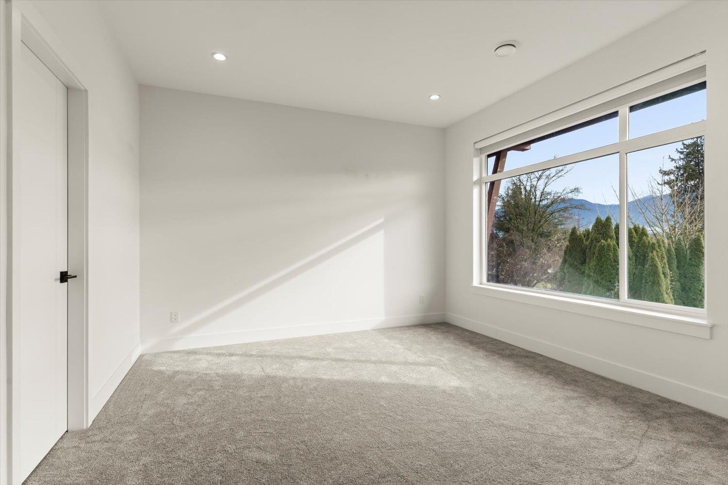 8 9603 BROADWAY STREET, Chilliwack Proper East, Chilliwack