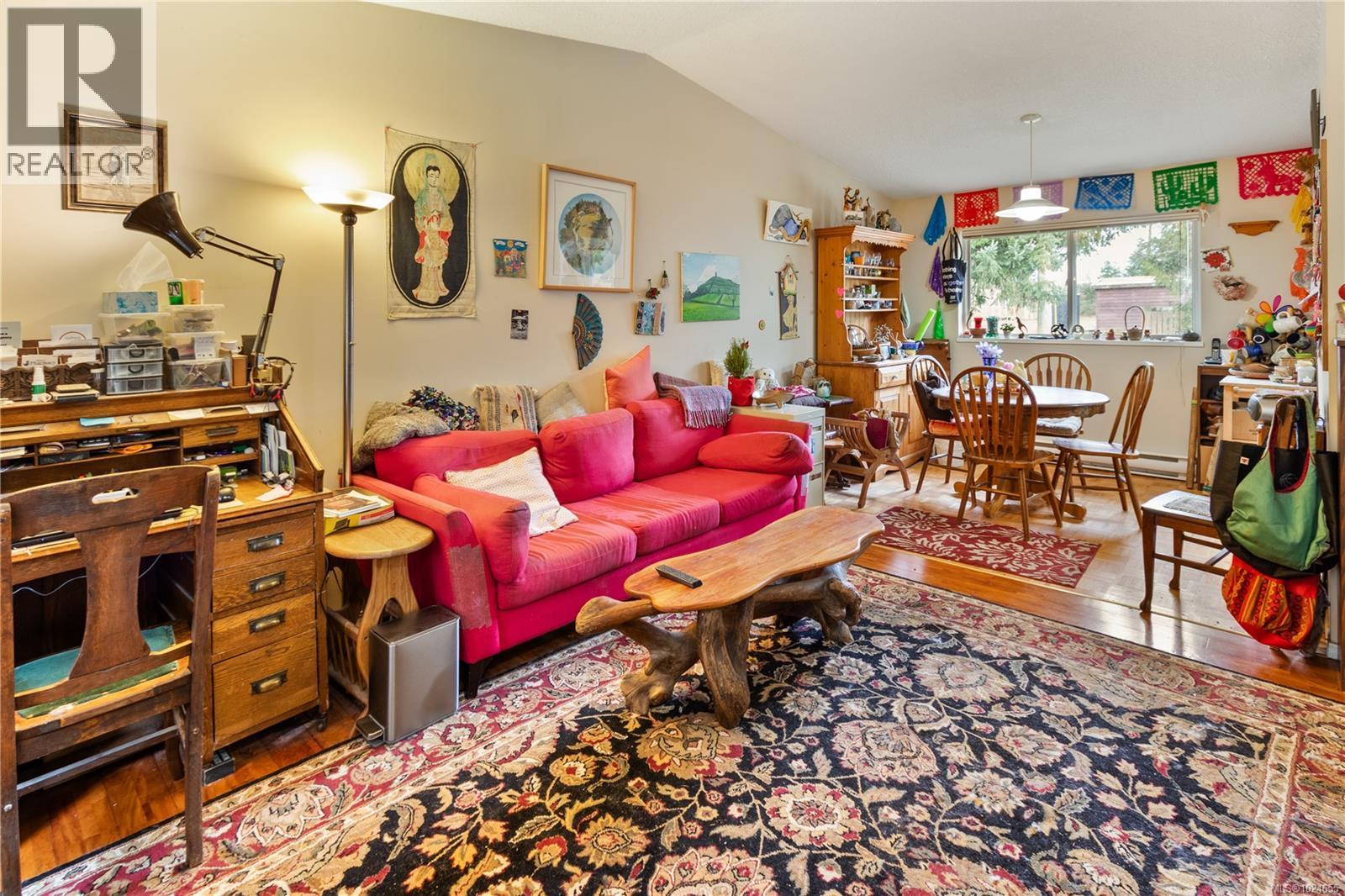 27 745 Church St, Gabriola Island