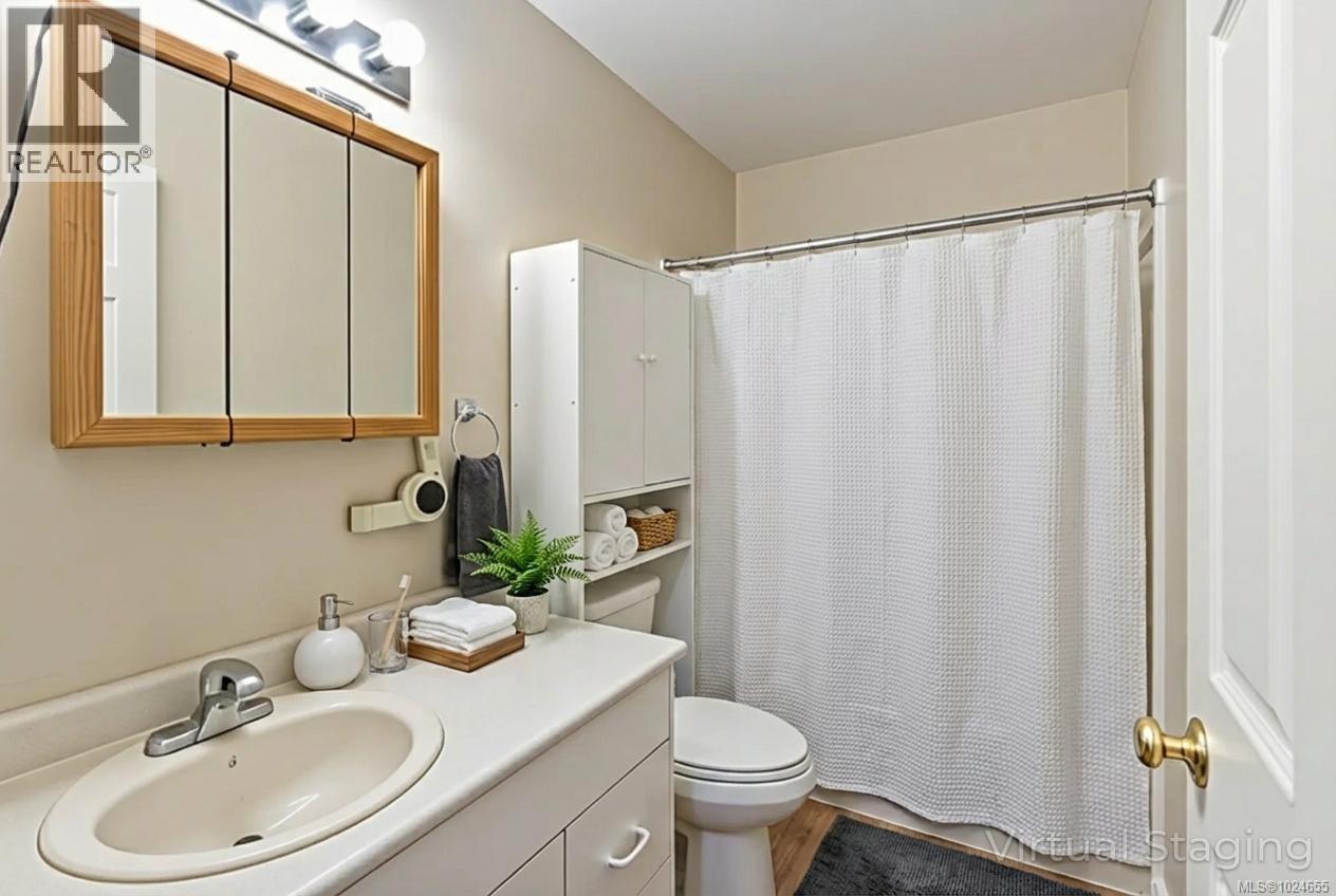 27 745 Church St, Gabriola Island