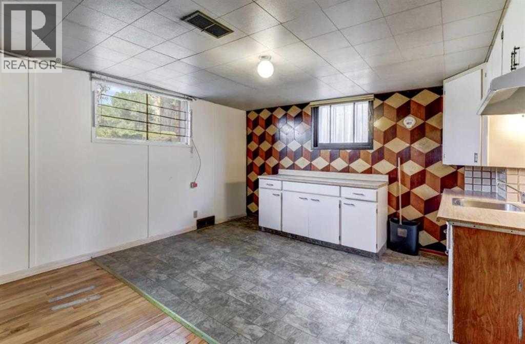 Single Family House Bungalow for Sale in  Crescent Road NW Rosedale Calgary 