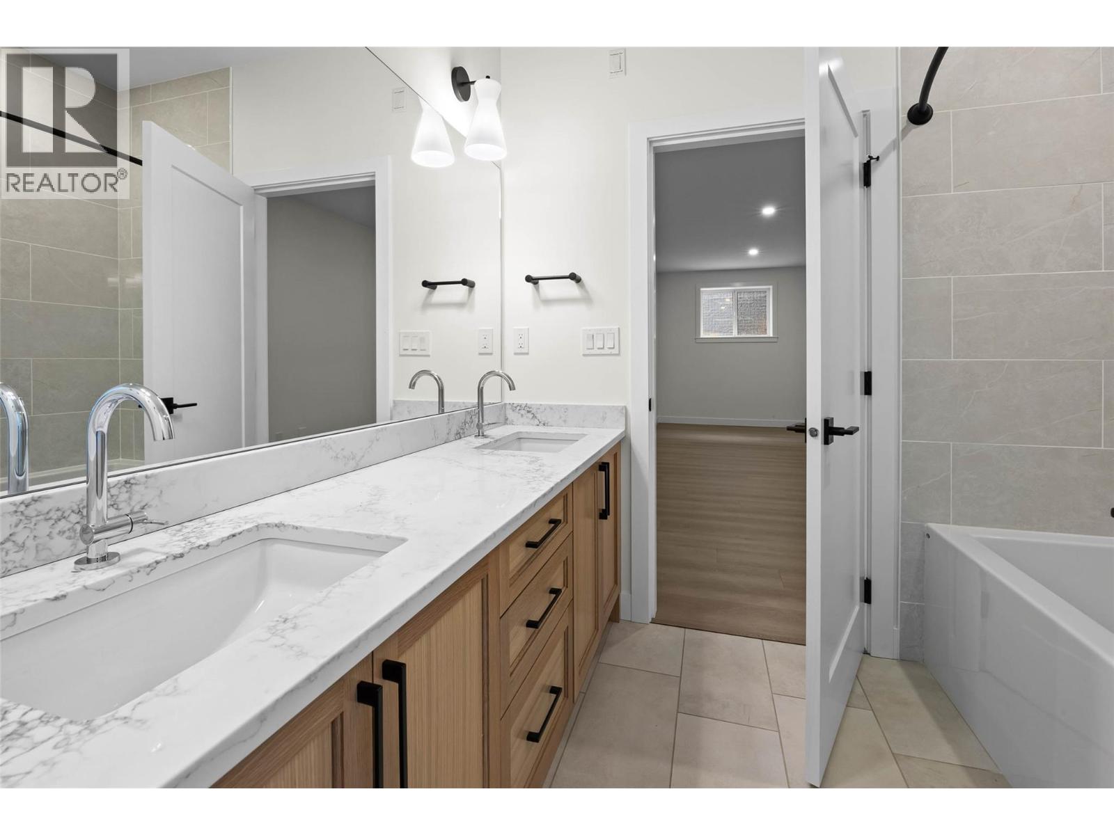 1294 BRECHIN Place, Kamloops