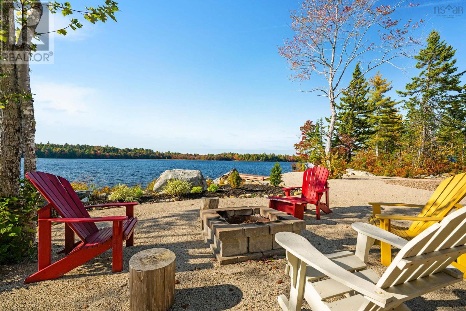 Property 11 of 46 of 250 Maple Leaf Lane