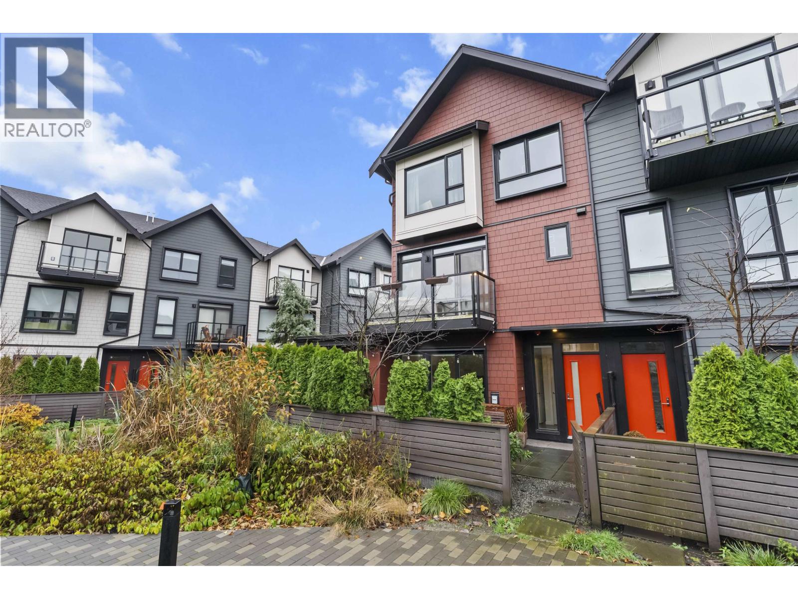 147 4738 HEMLOCK WAY, Tsawwassen