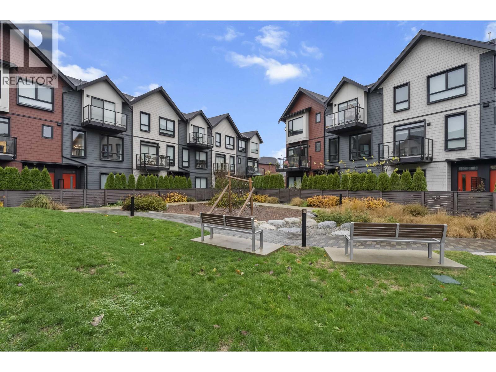 147 4738 HEMLOCK WAY, Tsawwassen