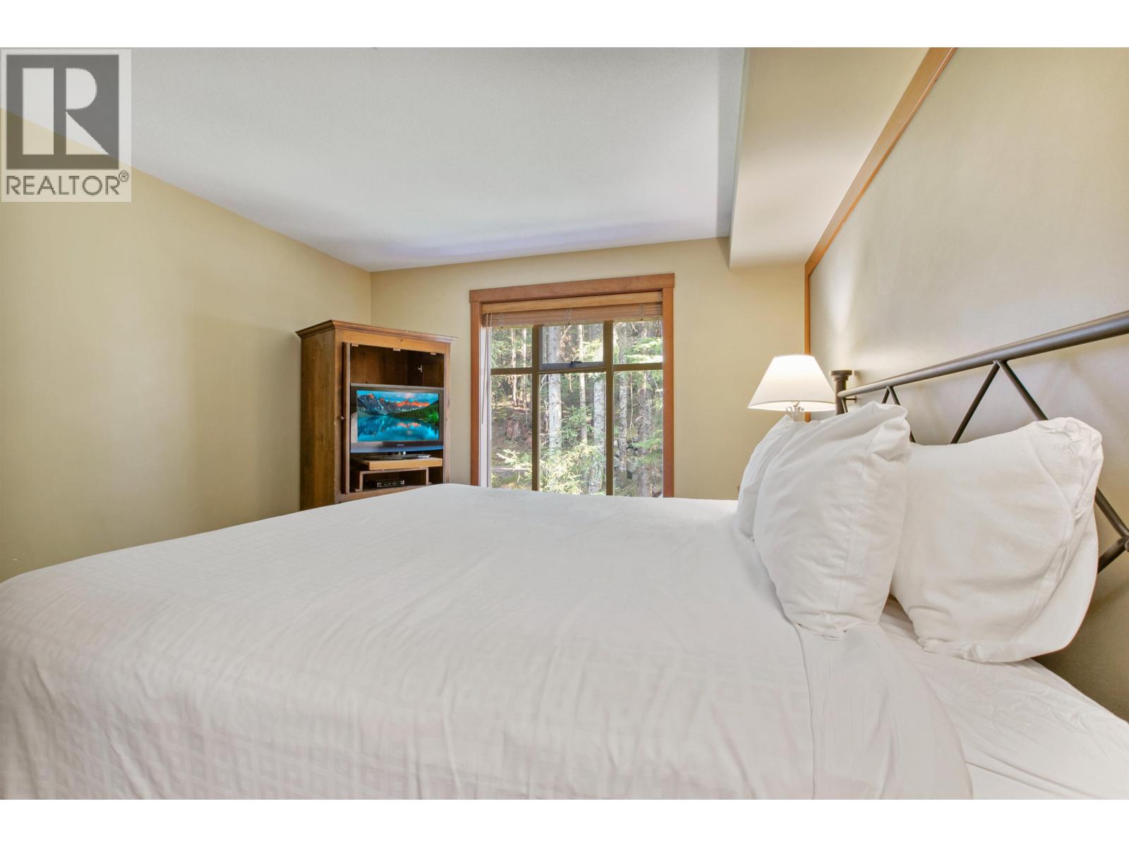 310G2 4653 BLACKCOMB WAY, Whistler