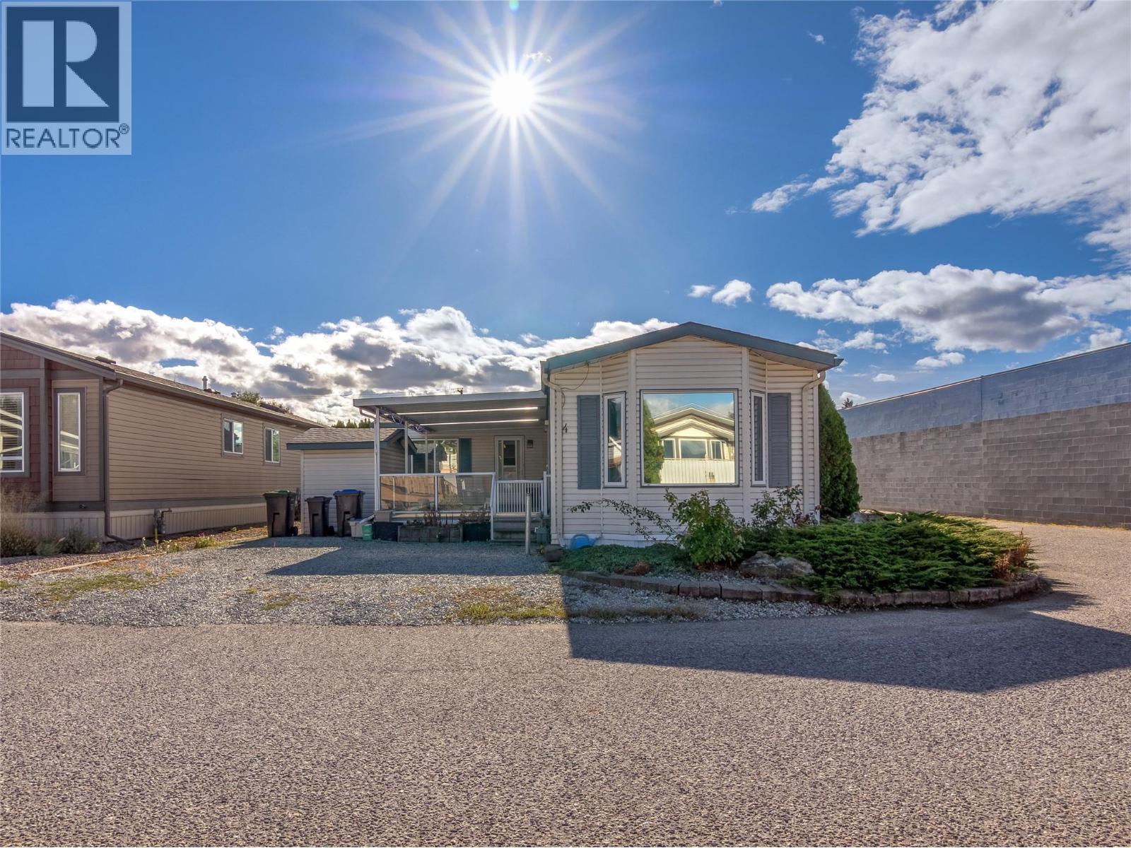 4 670 McCurdy Road, Kelowna