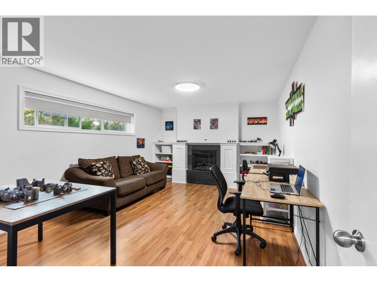  1112 Pinecrest Lane, Kelowna