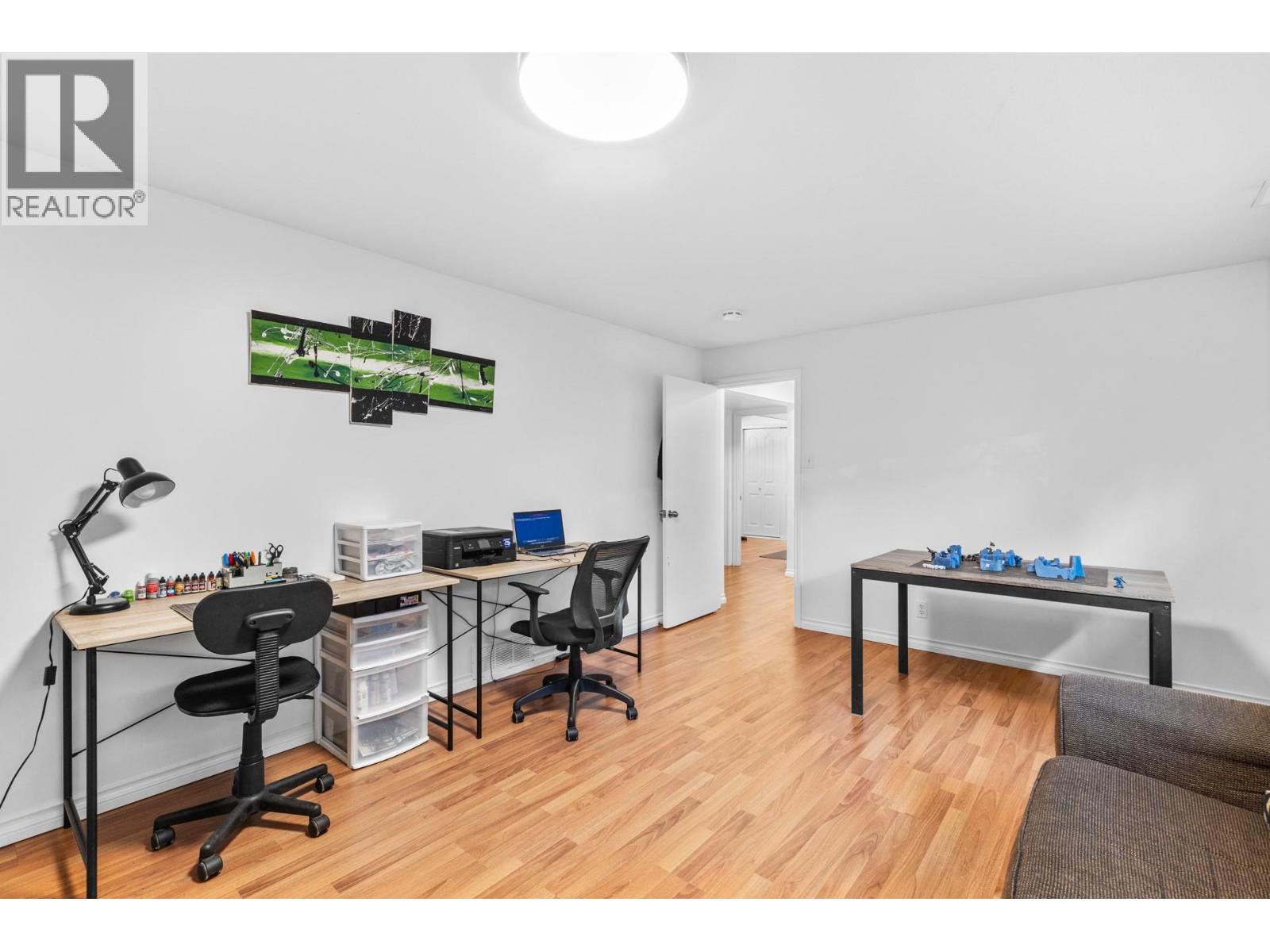  1112 Pinecrest Lane, Kelowna