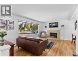  1112 Pinecrest Lane, Kelowna