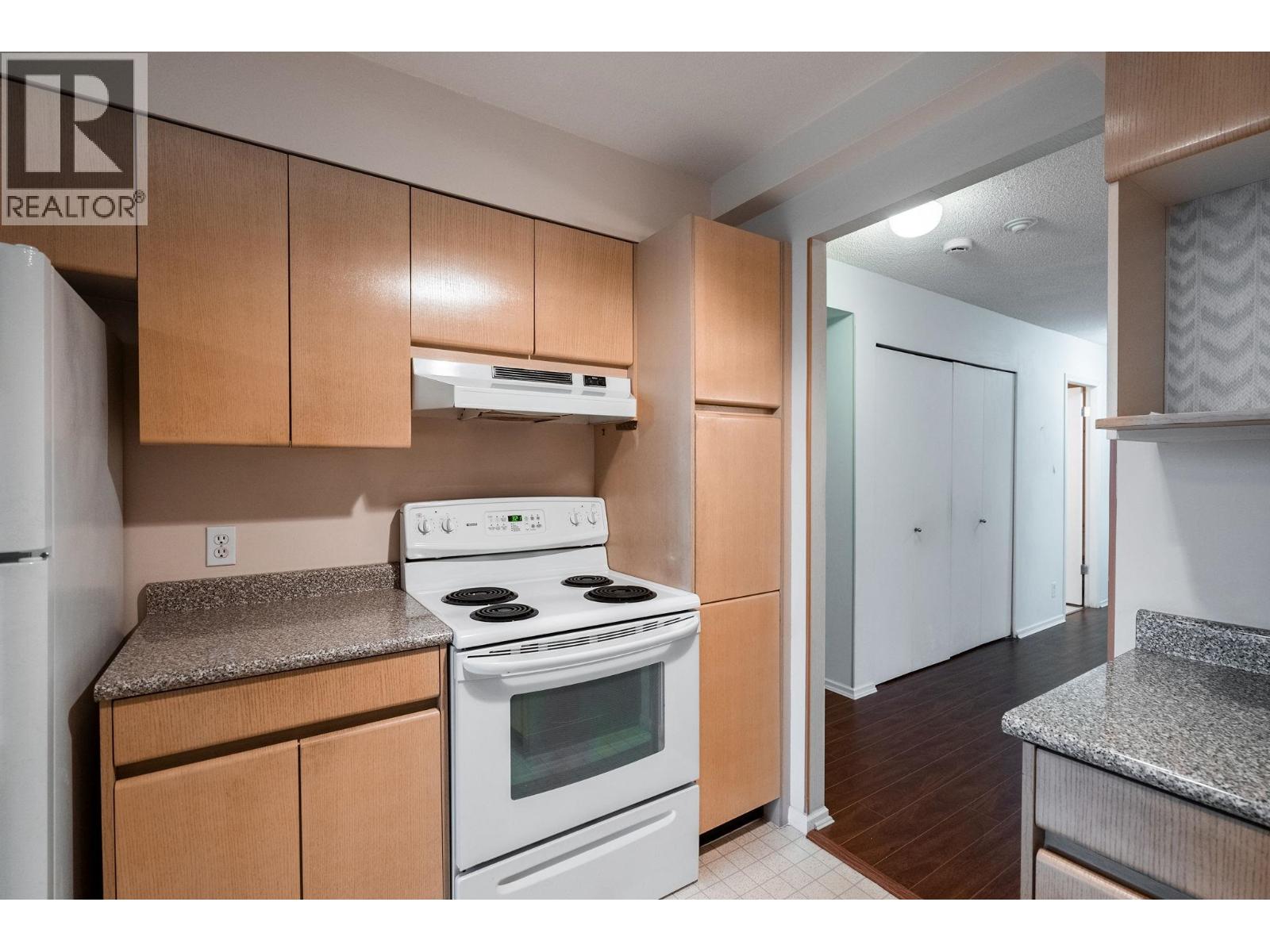 #305-8811 LANSDOWNE Road, Richmond