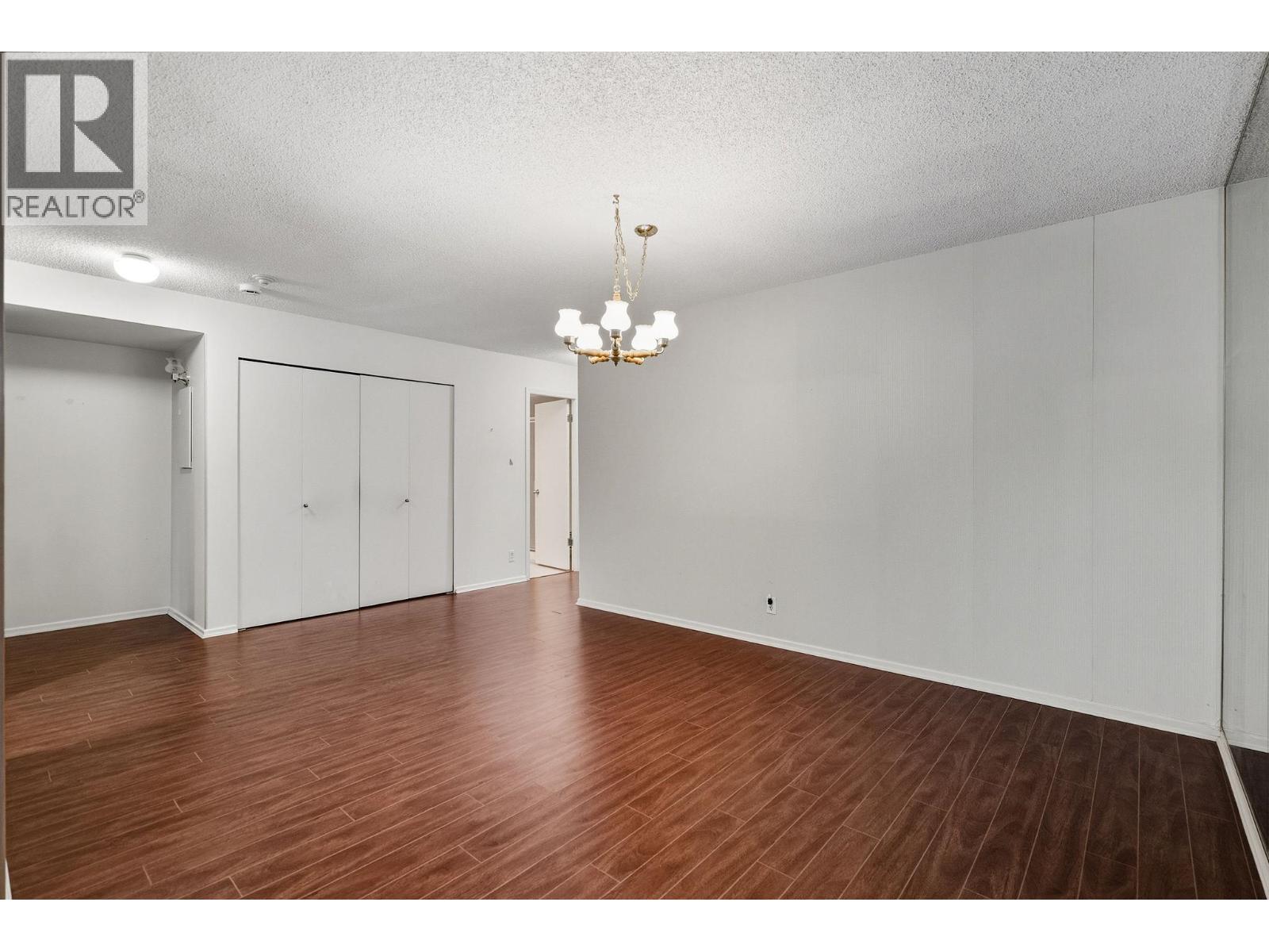 #305-8811 LANSDOWNE Road, Richmond