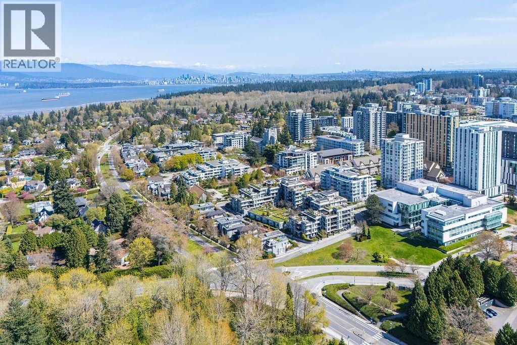 TH 16 6063 IONA DRIVE - Photo 3 of 36, Vancouver, British Columbia