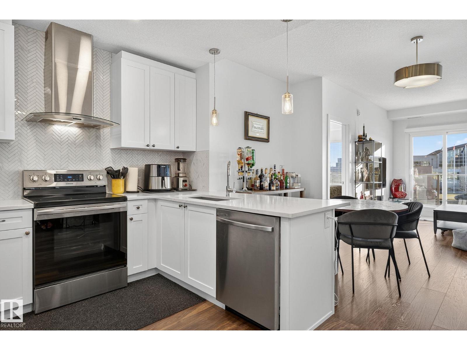#218 1316 WINDERMERE WY SW - 3