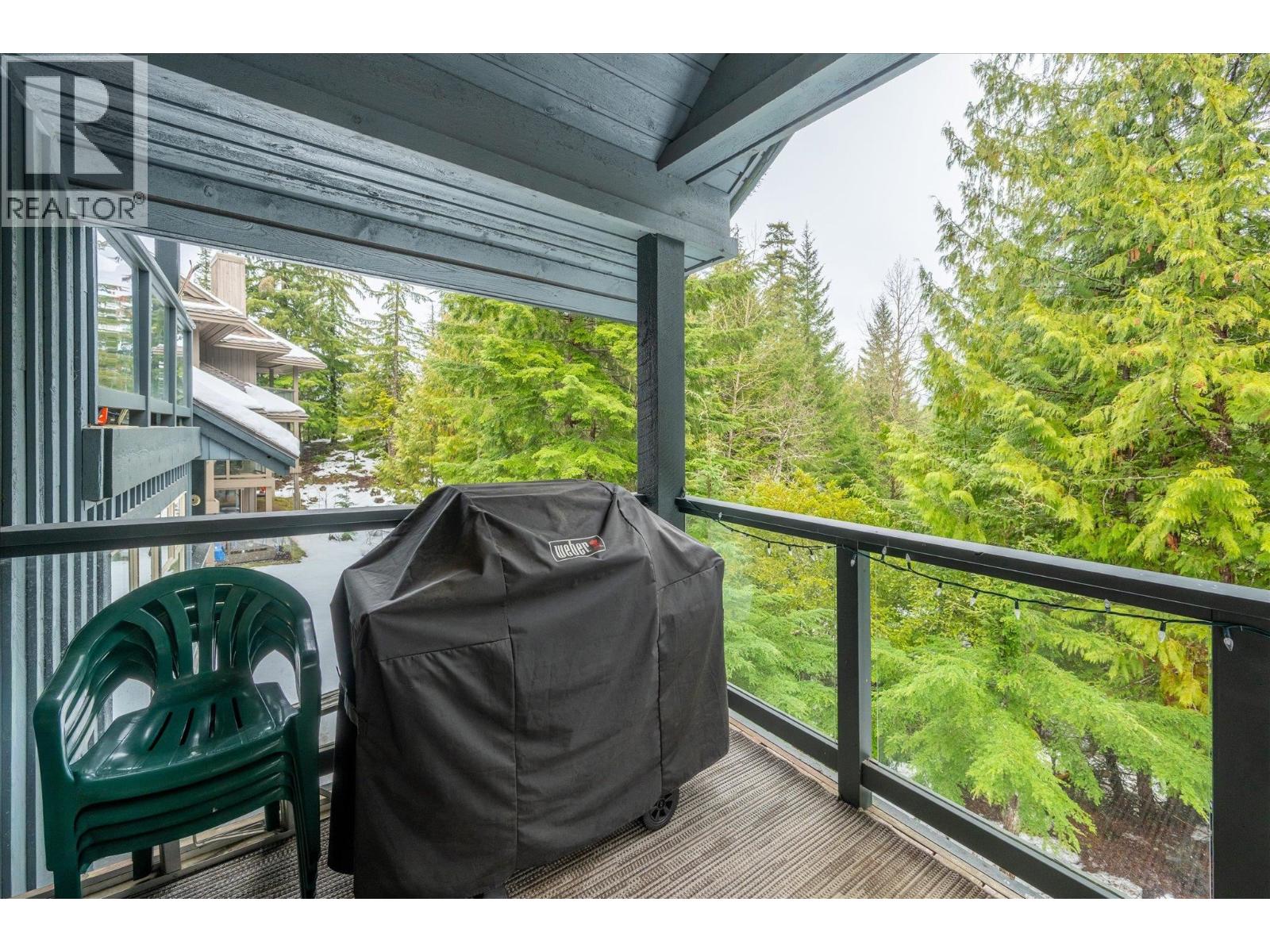 202 3050 HILLCREST DRIVE, Whistler