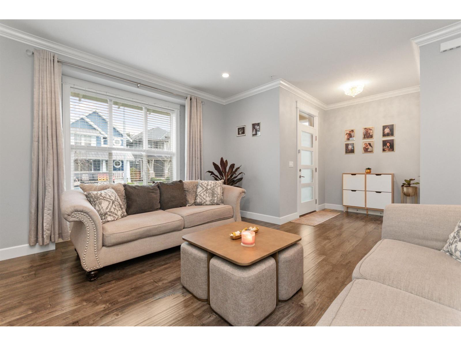 44763 ANGLERS BOULEVARD, Garrison Crossing, Chilliwack