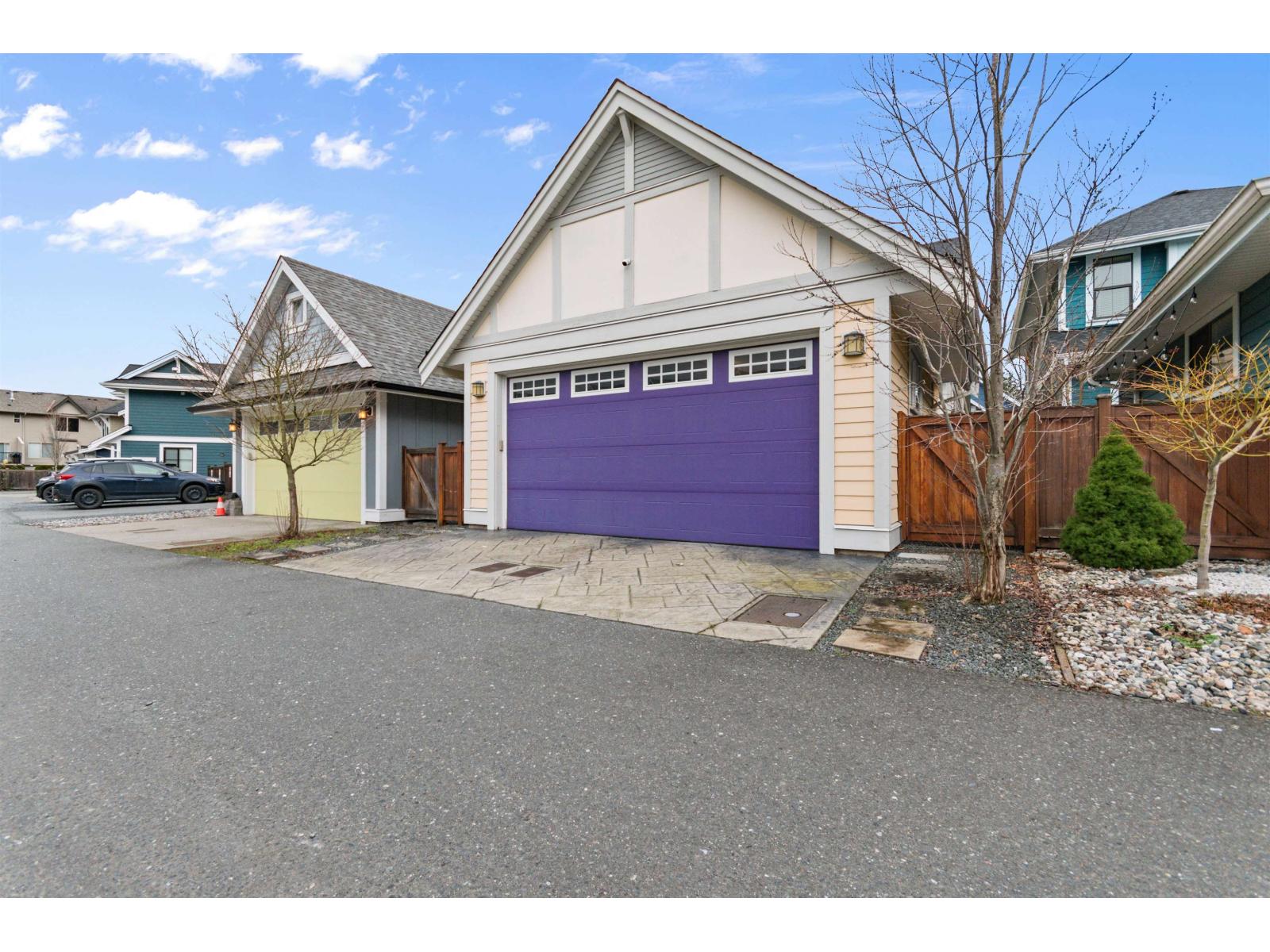 44763 ANGLERS BOULEVARD, Garrison Crossing, Chilliwack