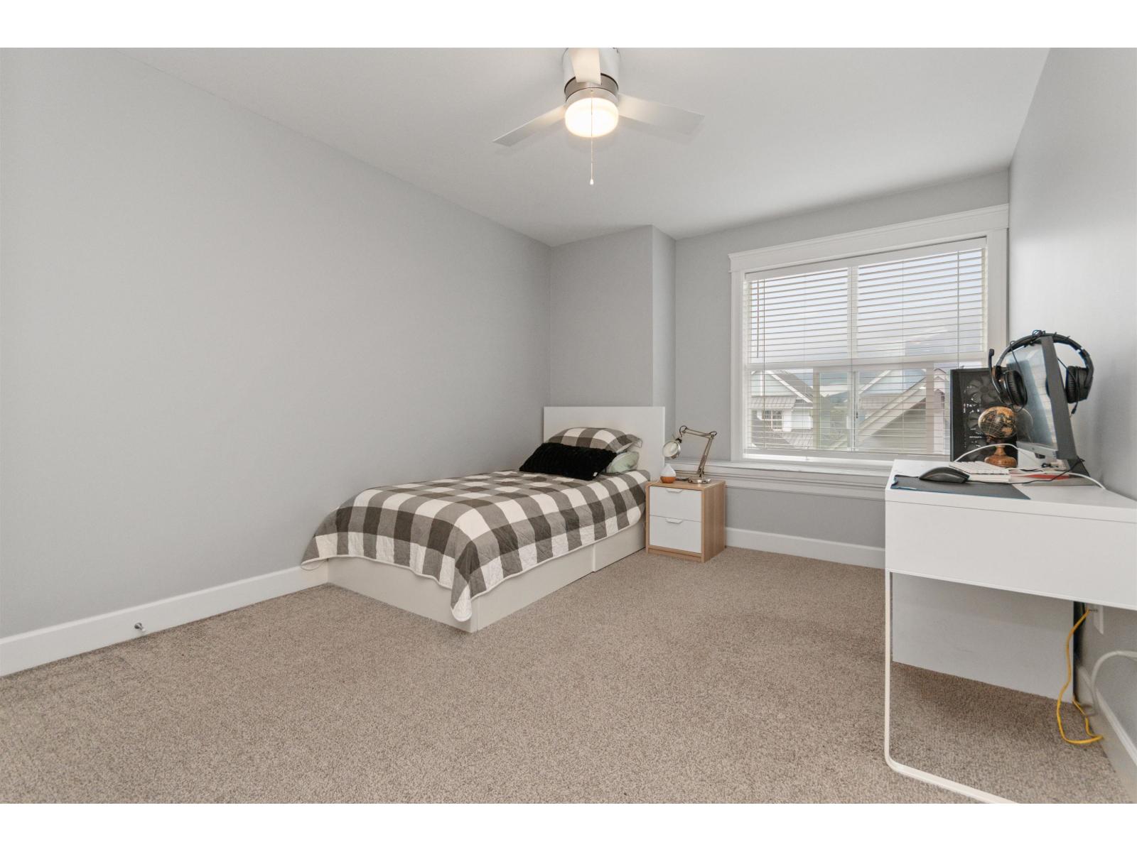 44763 ANGLERS BOULEVARD, Garrison Crossing, Chilliwack