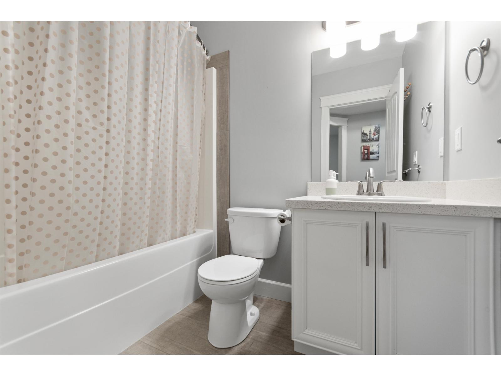 44763 ANGLERS BOULEVARD, Garrison Crossing, Chilliwack