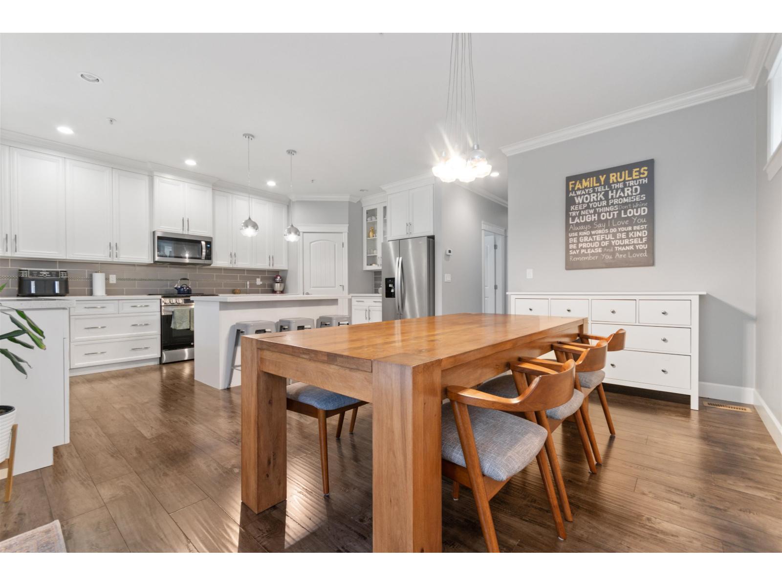 44763 ANGLERS BOULEVARD, Garrison Crossing, Chilliwack