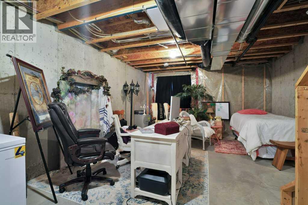 30 Carleton Avenue, Red Deer