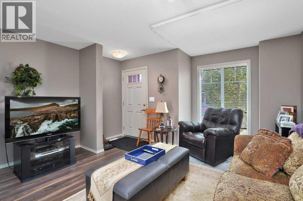 30 Carleton Avenue, Red Deer