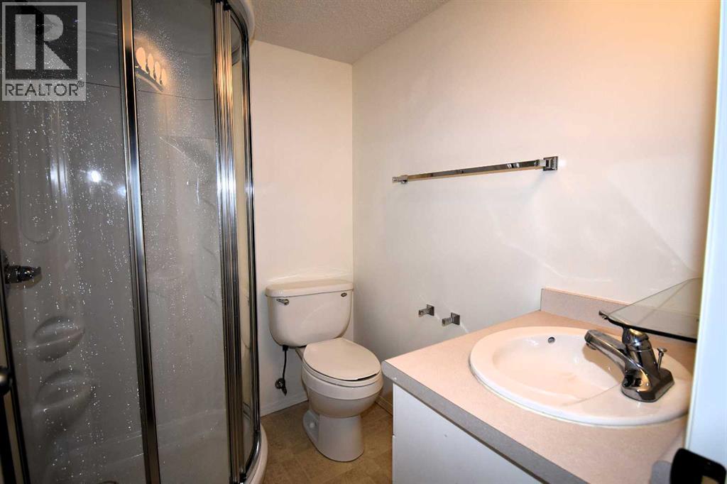 
          777 48 Street
            <br/>
            <span>Edson</span>
            , 
            <span>AB</span>
             <span>T7E1Z6</span>
         - Photo 11