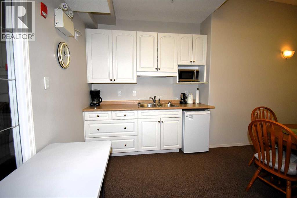 
          777 48 Street
            <br/>
            <span>Edson</span>
            , 
            <span>AB</span>
             <span>T7E1Z6</span>
         - Photo 23