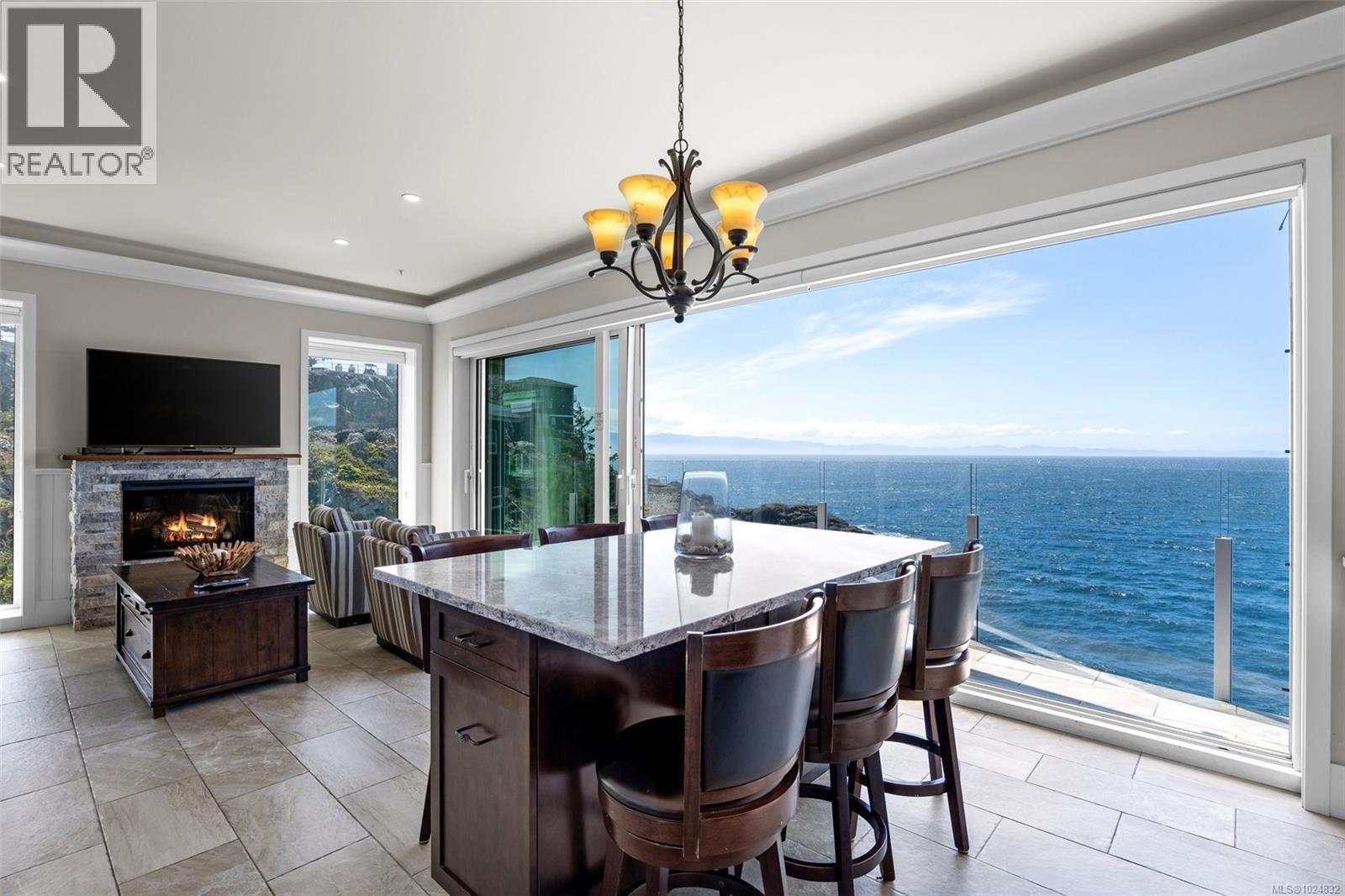 13B 1000 Sookepoint Pl, Sooke