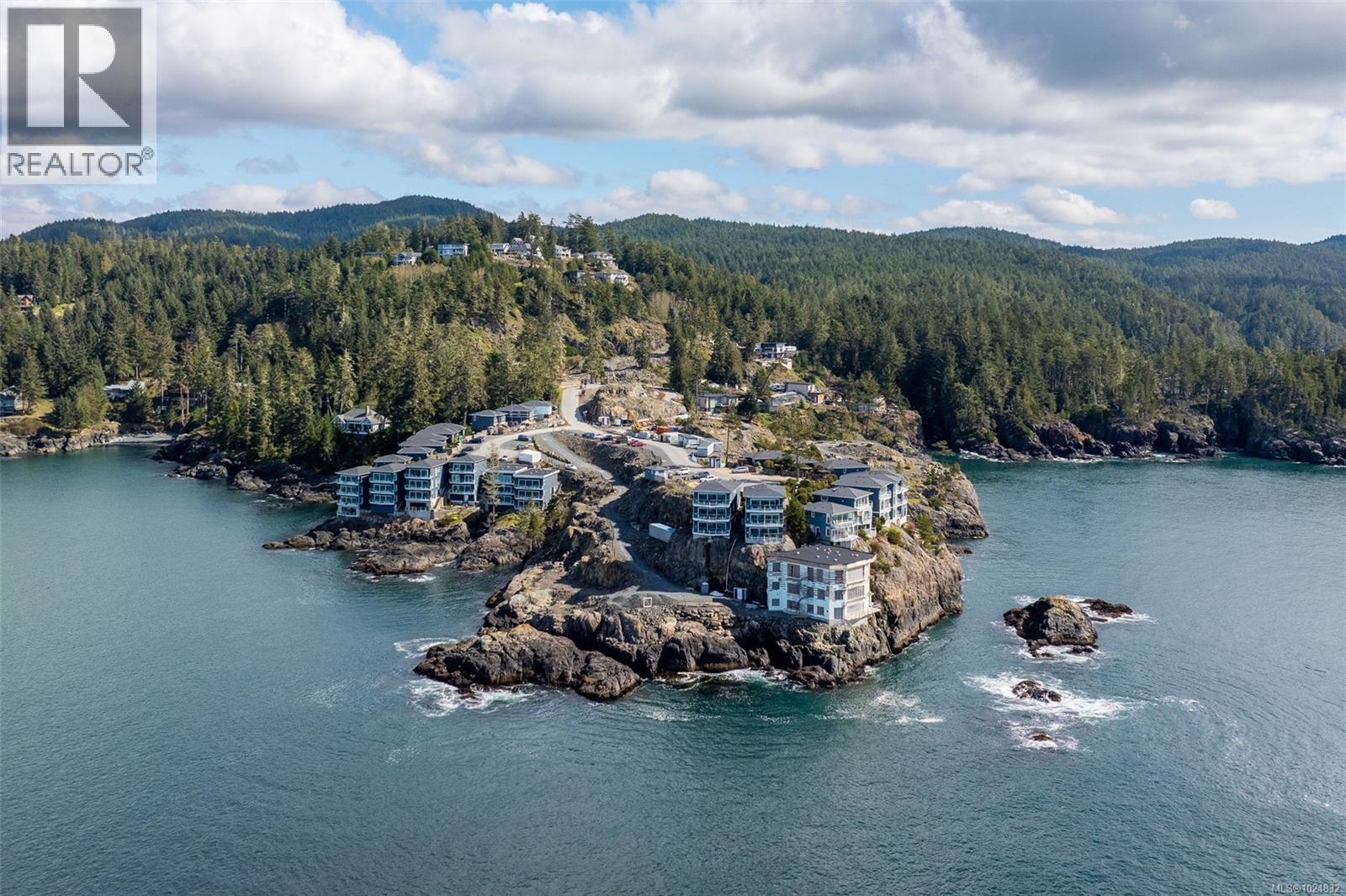 13B 1000 Sookepoint Pl, Sooke