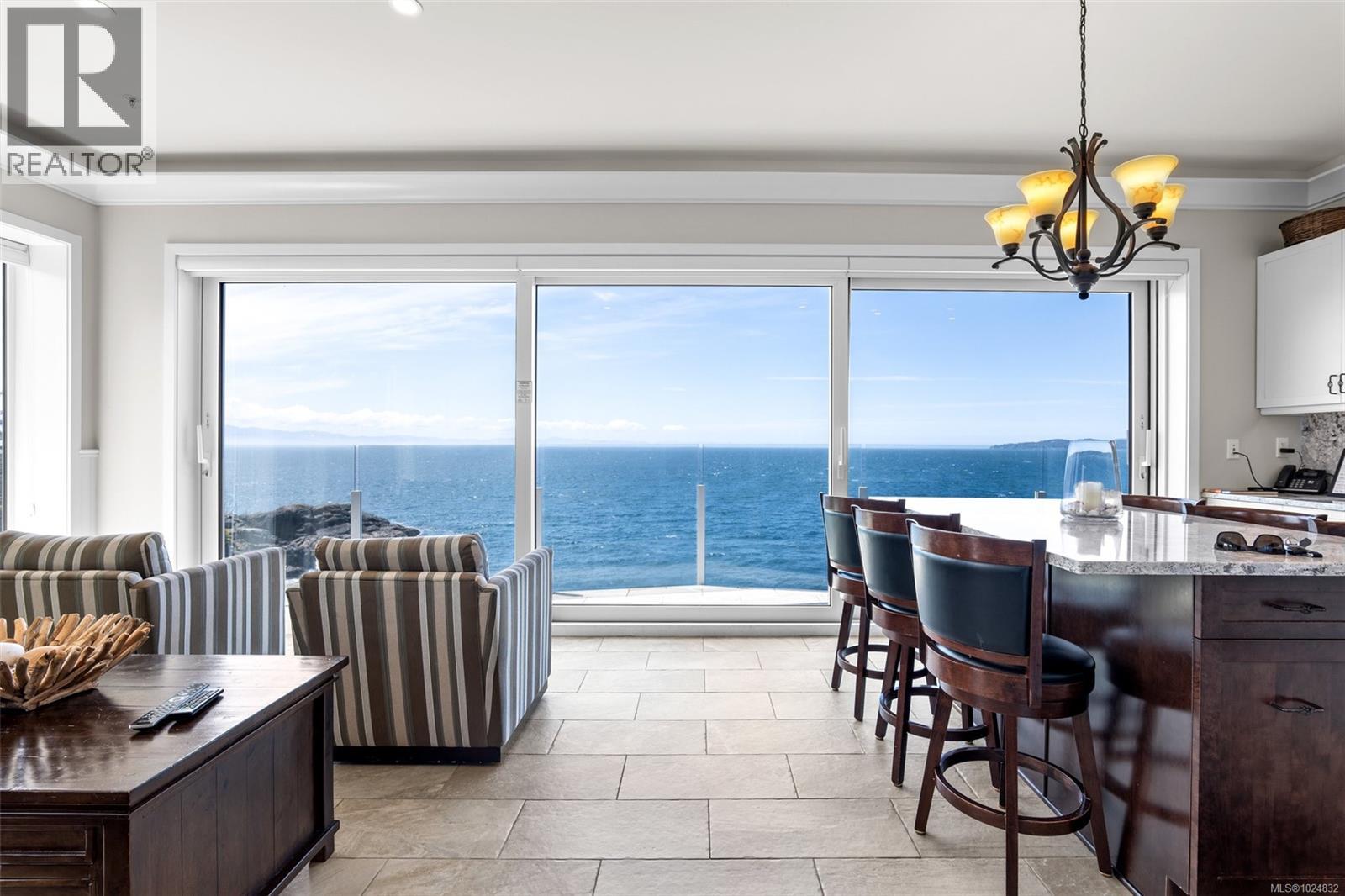 13B 1000 Sookepoint Pl, Sooke